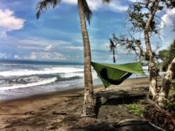 Ticket To The Moon Hangmat Tarp - Groen 5 Ticket To The Moon Hangmat Tarp - Groen -Kampeerwereld 69051 ticket to the moon hangmat tarp