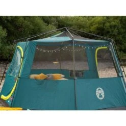 Kampeerwereld -Kampeerwereld 75849 coleman octagon blackout 8 persoons tent