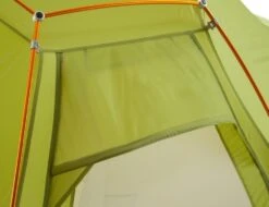 Vaude Chapel L XT 3P / 3 Persoons Tent Groen -Kampeerwereld 78565 vaude chapel l xt 3p 3 persoons tent