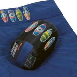 Polydaun Beach House Surfboard Deken Kinderslaapzak Synthetisch Blauw -Kampeerwereld 94013 polydaun beach house surfboard kinderslaapzak