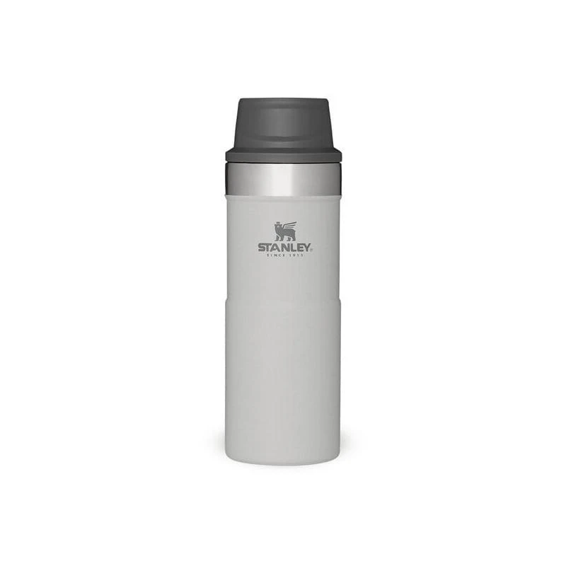 Stanley The Trigger-Action Travel Mug 0.35L Lichtgrijs 1 Stanley The Trigger-Action Travel Mug 0.35L Lichtgrijs